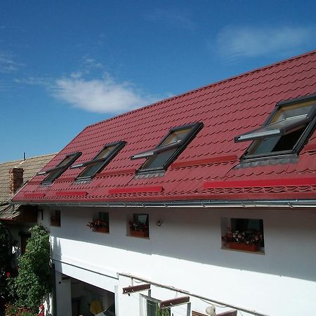 Casa Sara Hotel Sacele Ngoại thất bức ảnh