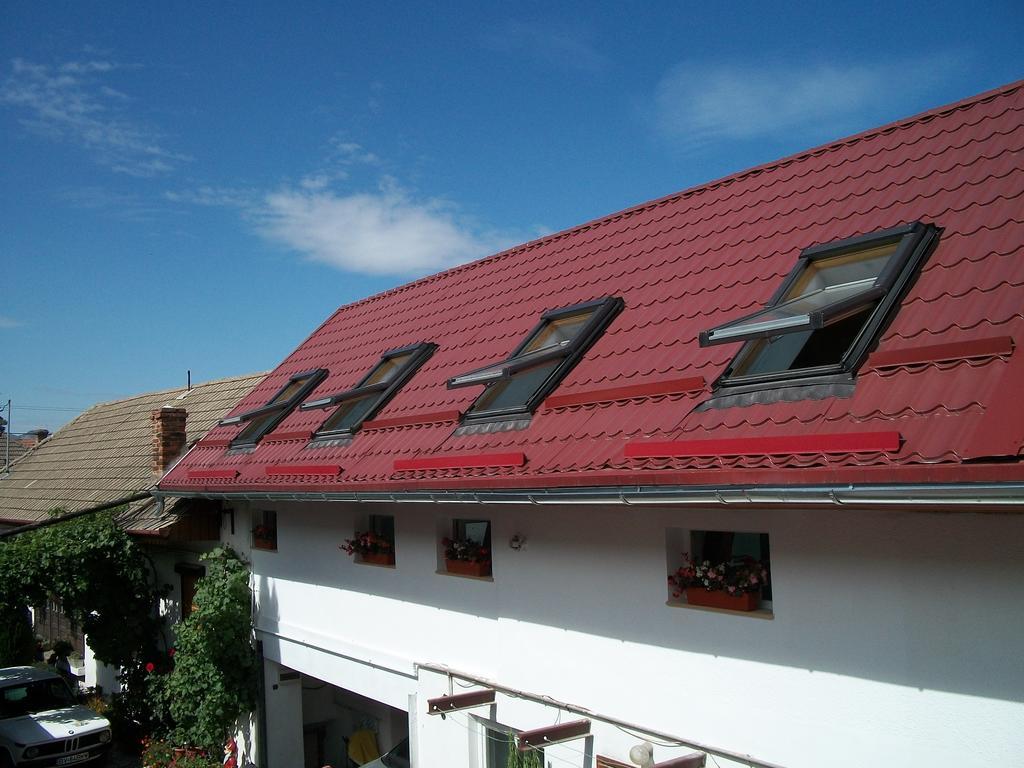 Casa Sara Hotel Sacele Ngoại thất bức ảnh